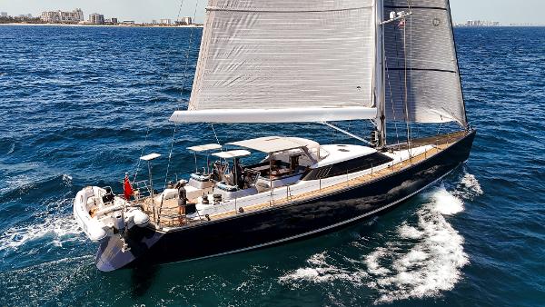 2011 Alia Yachts Warwick 82 LK