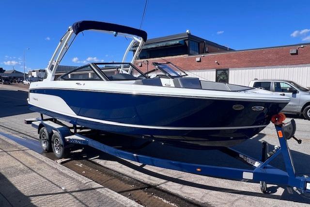 2025 Cobalt CS23 Surf