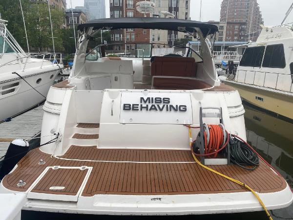 1999 Cruisers Yachts 3870