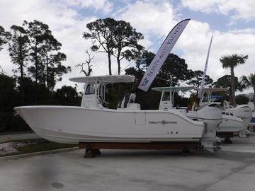 2025 NauticStar 292 Legacy