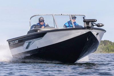 Crestliner 1850 Raptor WT Boat