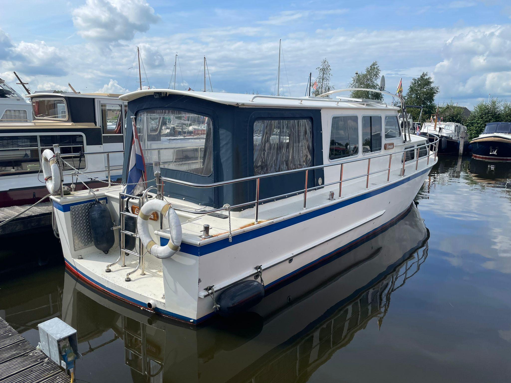 1982 Palma Kruiser 12.00