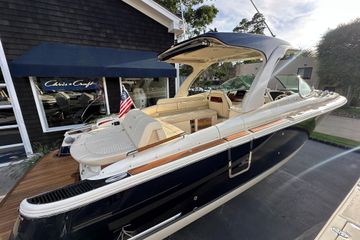 2025 Chris-Craft Launch 31 GT