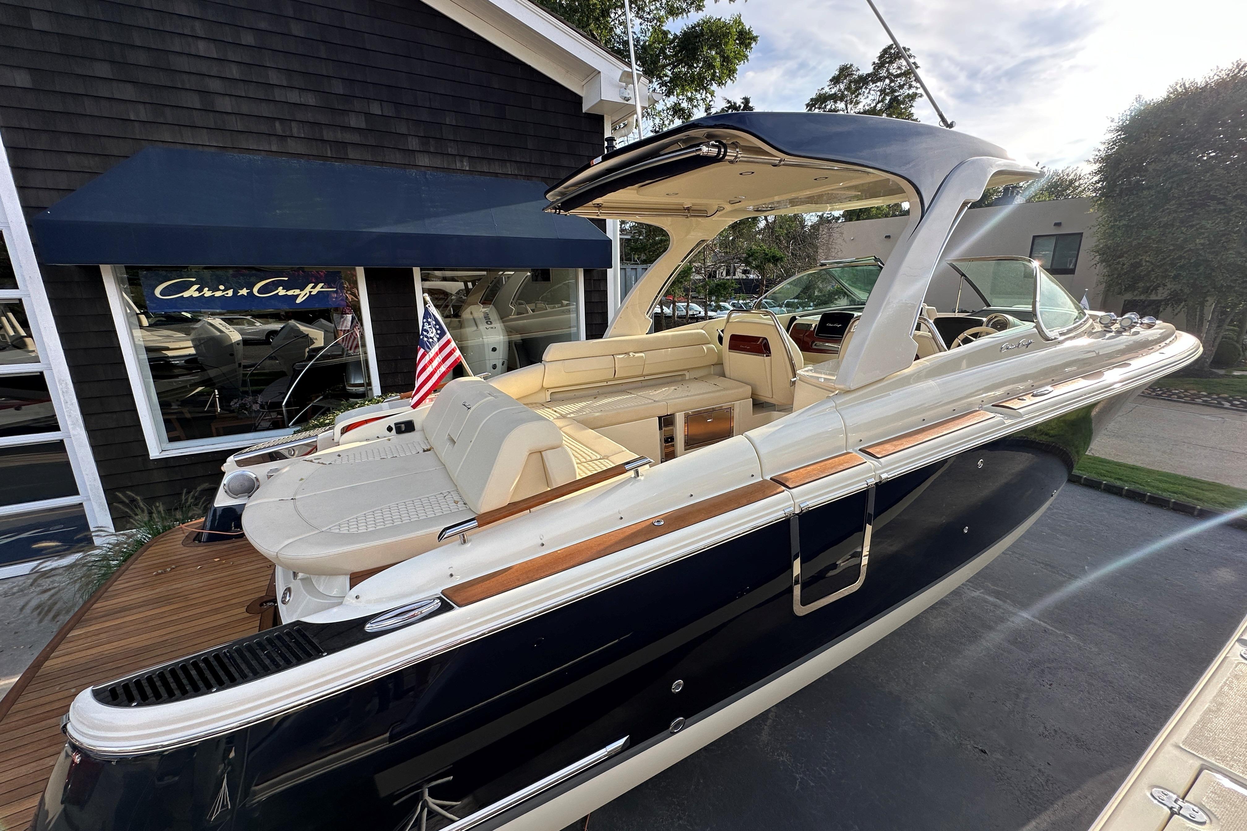 2025 Chris-Craft Launch 31 GT