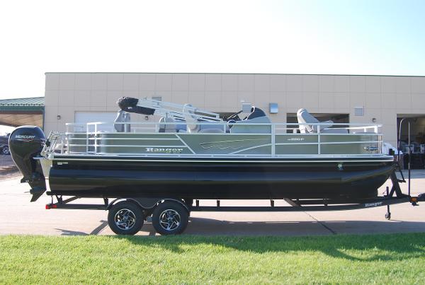 2024 Ranger Reata 220F
