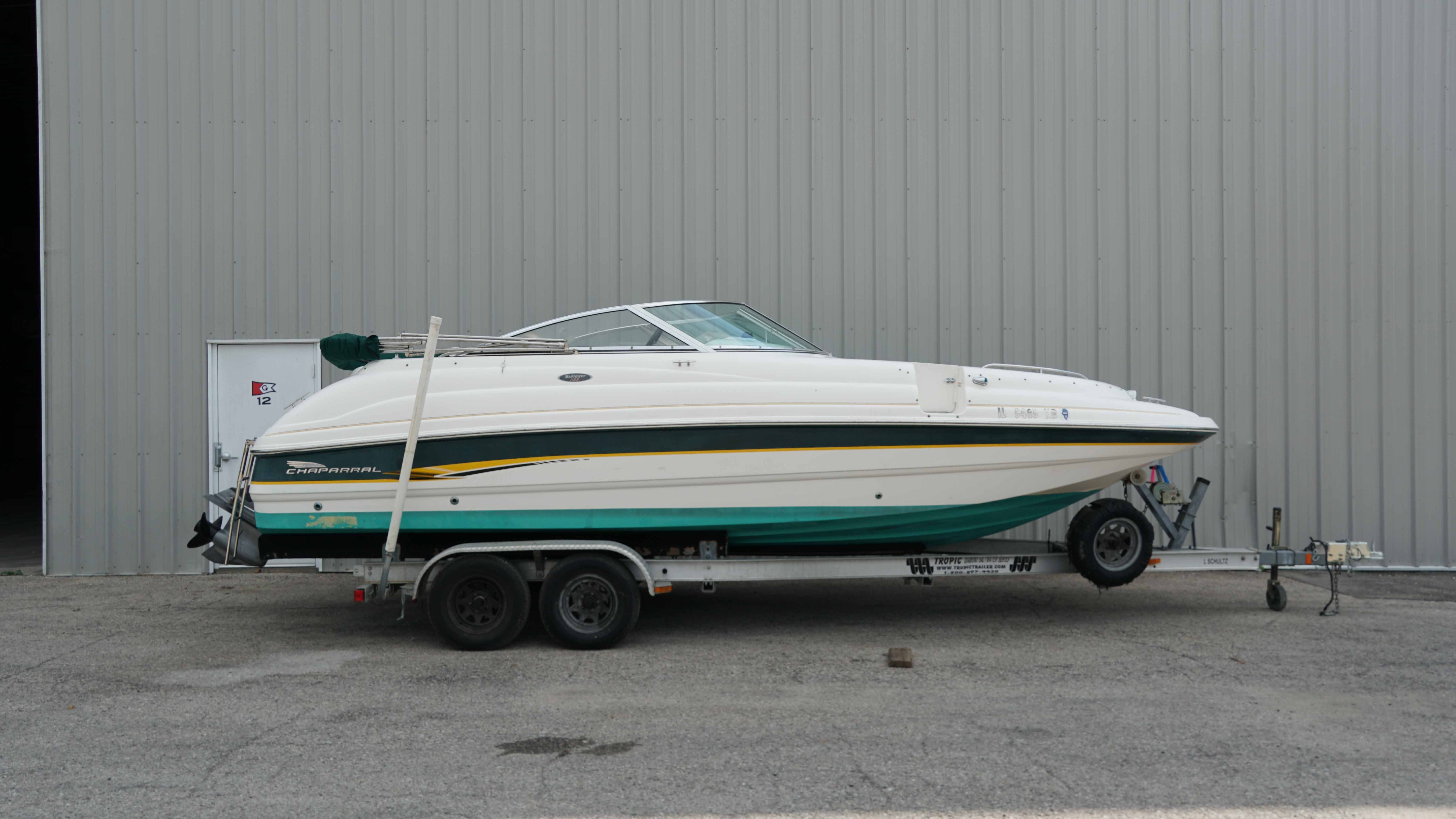 2001 Chaparral Sunesta 233
