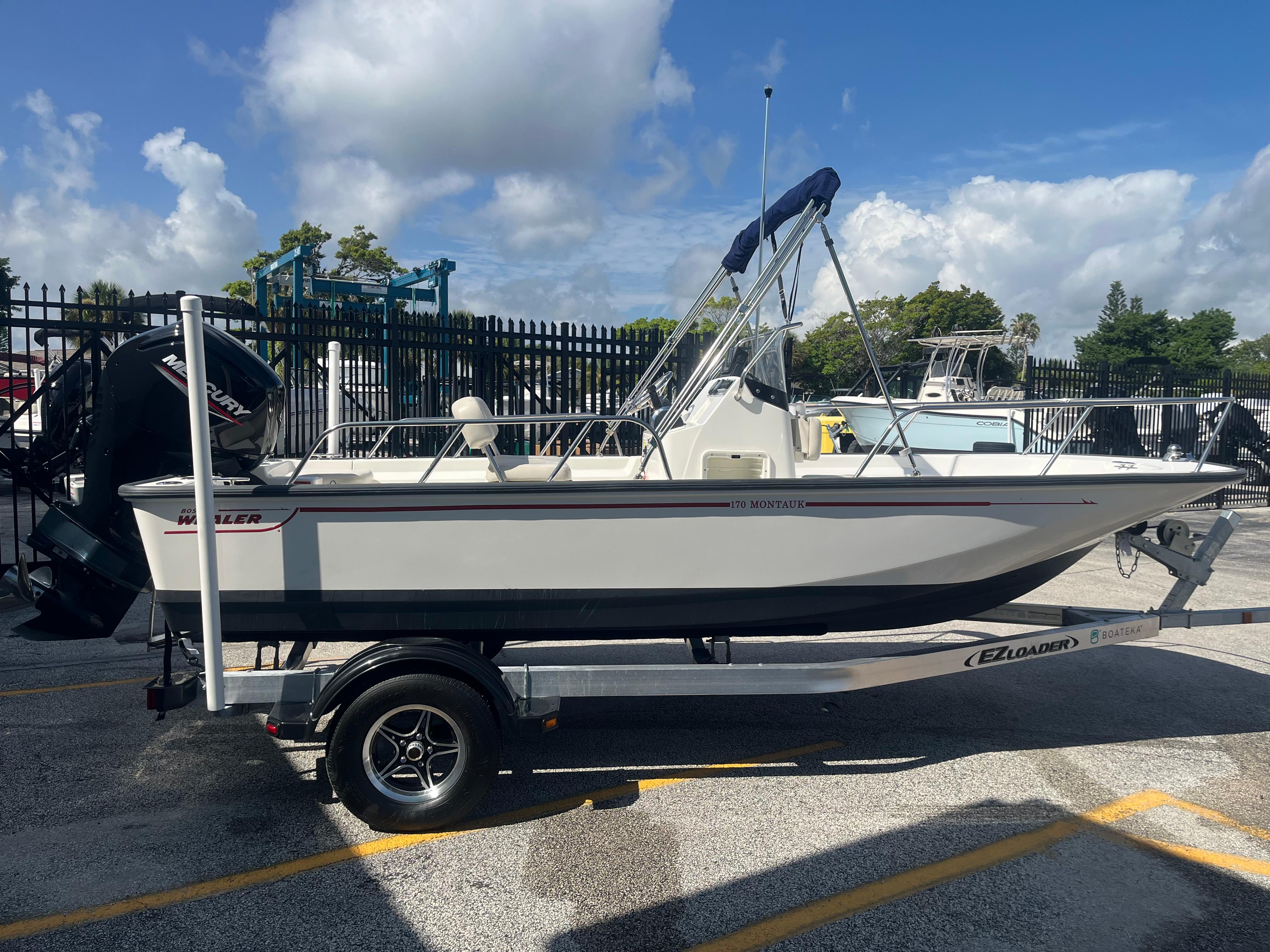 2022 Boston Whaler 170 Montauk
