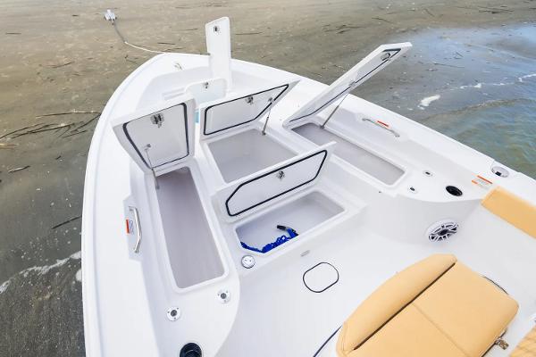 Sportsman Masters 267 Bay Boat Manufacturer Provided Image
