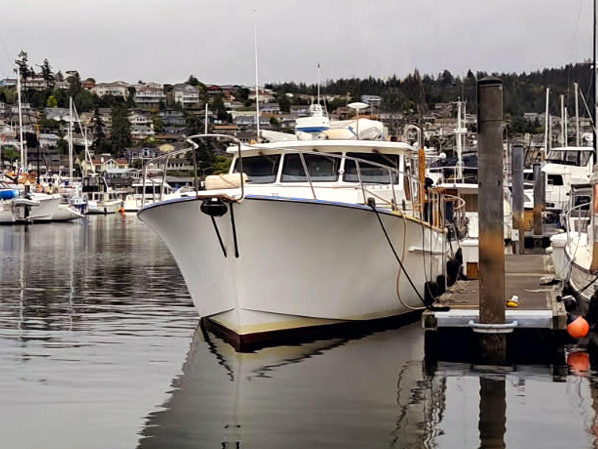 2004 Westcoast 46 Express Cruiser