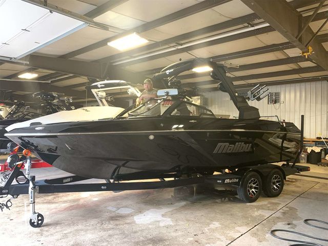 Malibu Wakesetter 23 LSV