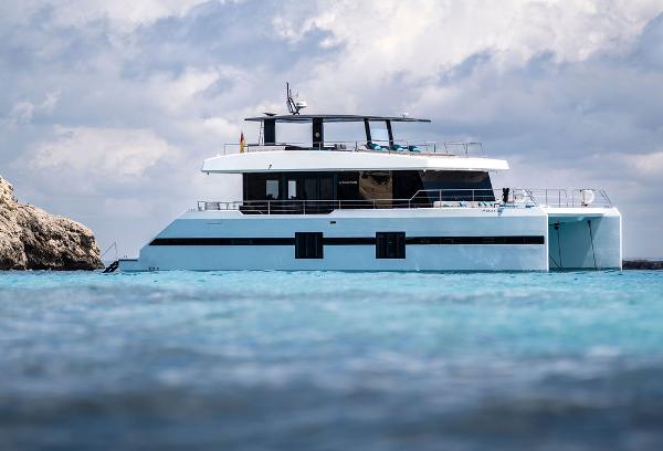 Sunreef Supreme 68