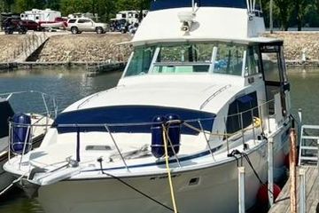 1984 Bertram 42 Flybridge Motor Yacht