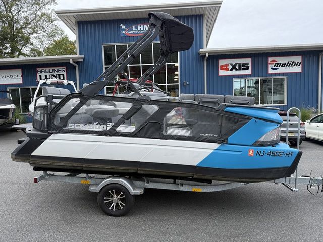 Sea-Doo Switch® Cruise 18-170 hp Galvanized