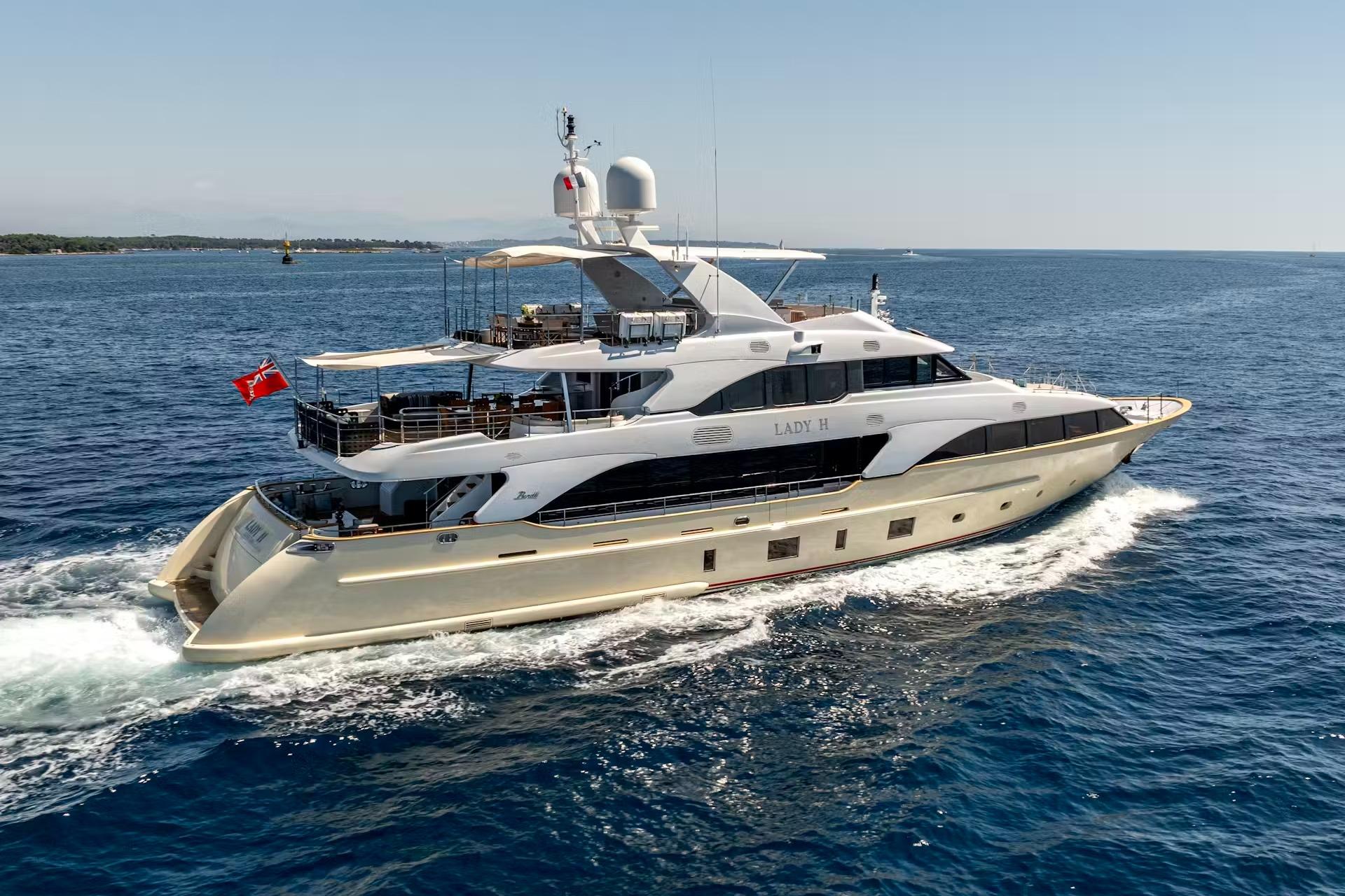 Benetti Majesty 120 Luxury yacht Benetti Majesty 120, 2011 model, cruising on open sea.