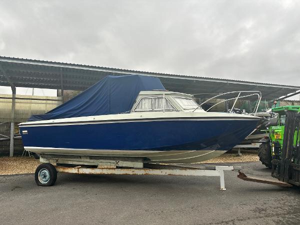 1980 Relcraft Fast Fisher 24