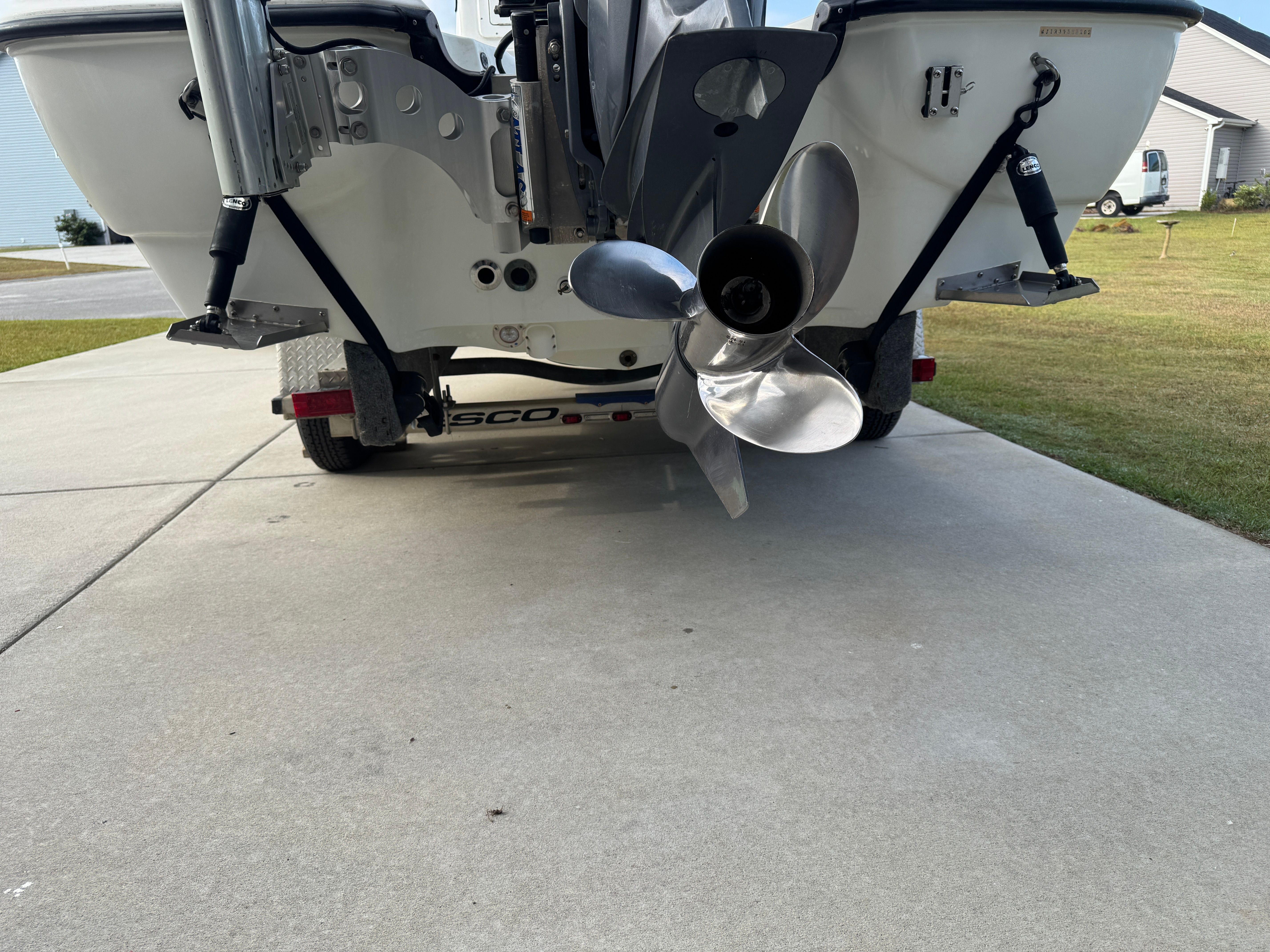 2002 Polar 23FS