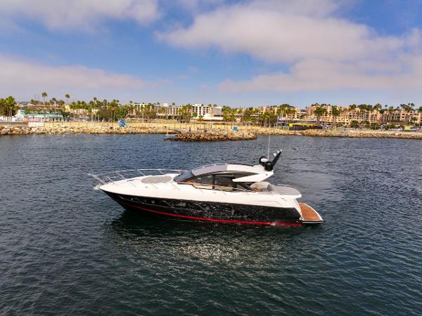 2019 Sunseeker Predator 57
