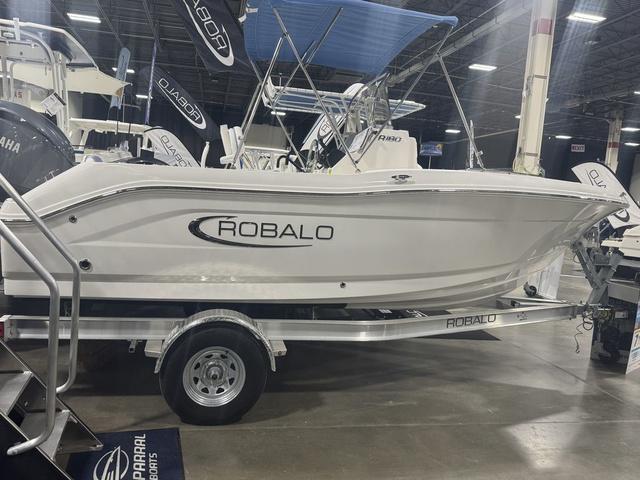 2024 Robalo R180 Center Console