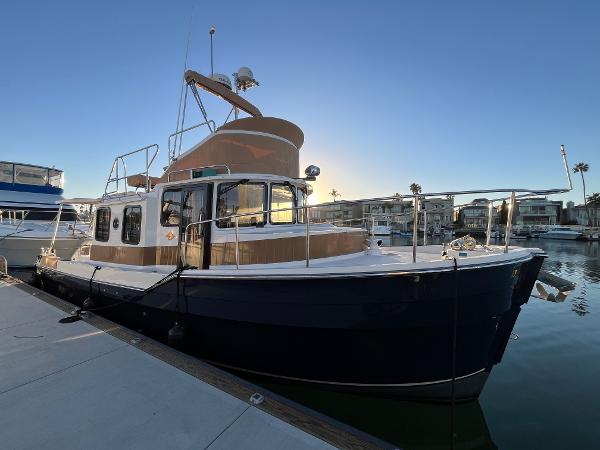 2022 Ranger Tugs R-31 CB