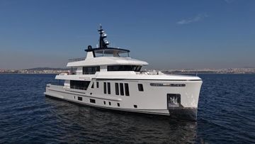 2025 Bee BEE Yacht