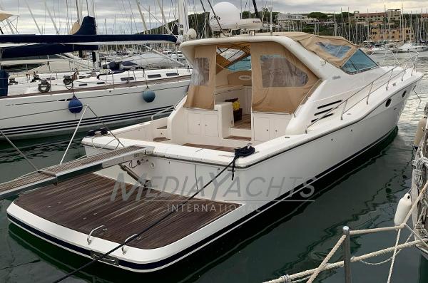 Uniesse 48 Open