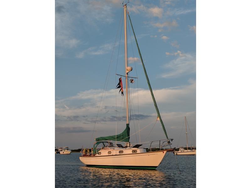 1982 Cape Dory 30 Cape Dory