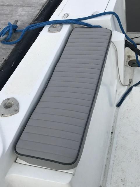 1985 Mako 21 Center Console