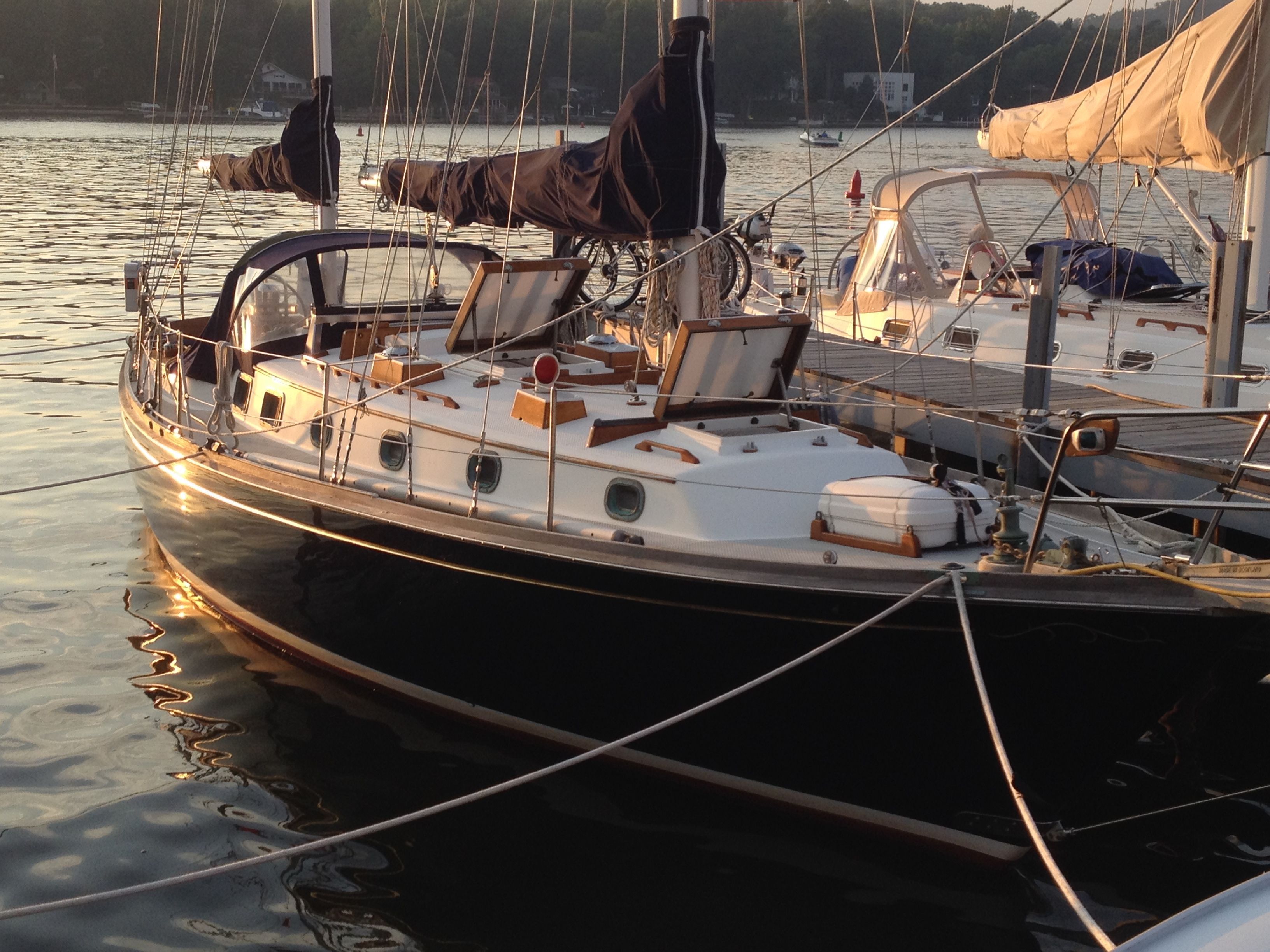 1983 Shannon 38