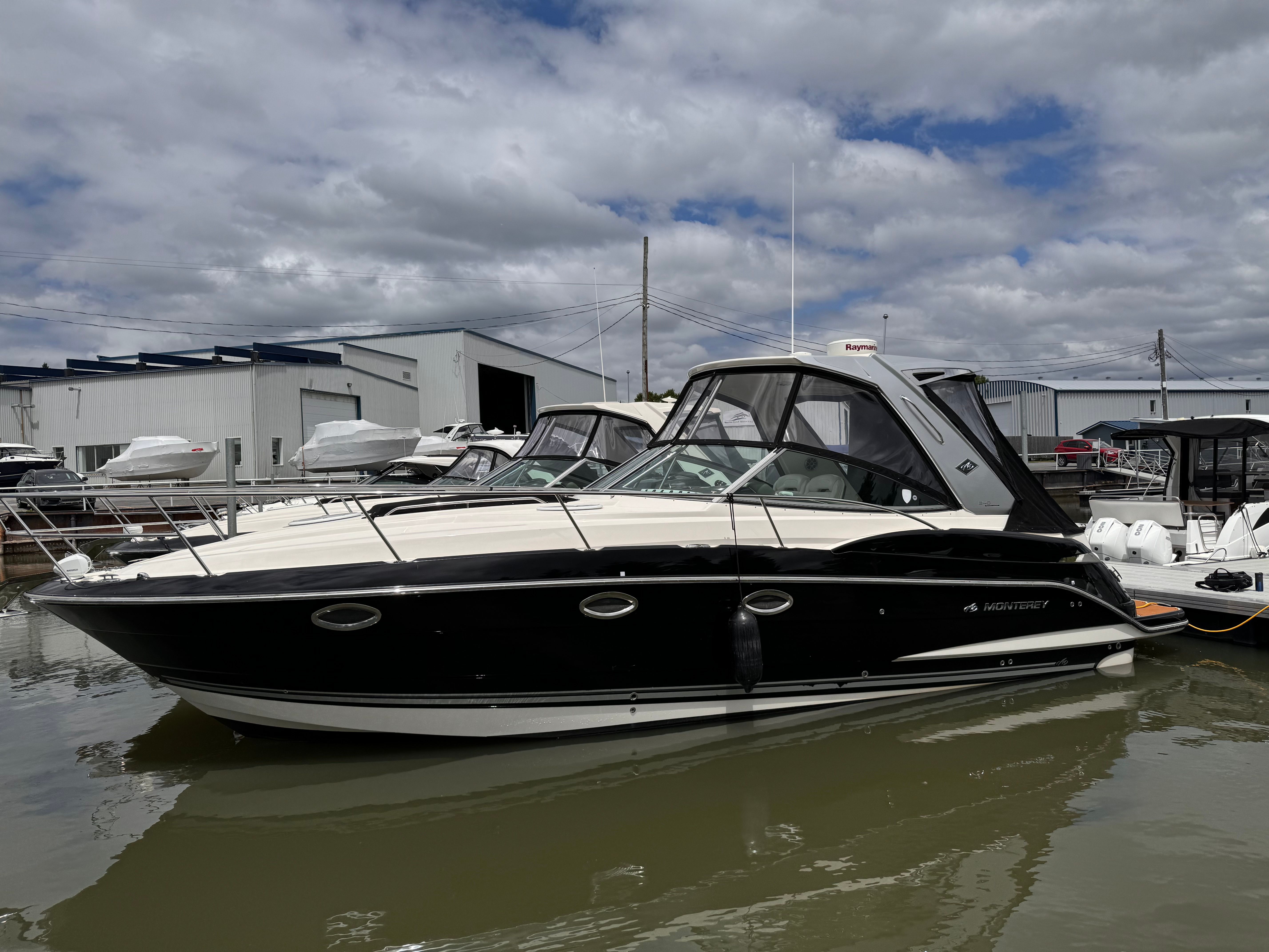 2012 Monterey 340 Sport Yacht