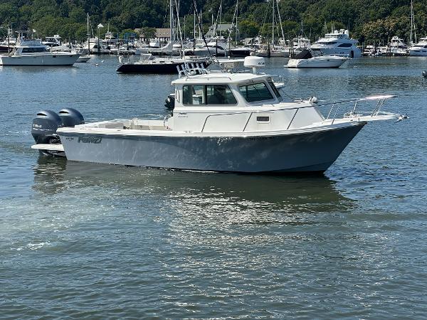 2022 Parker 2520 XLD Sport Cabin