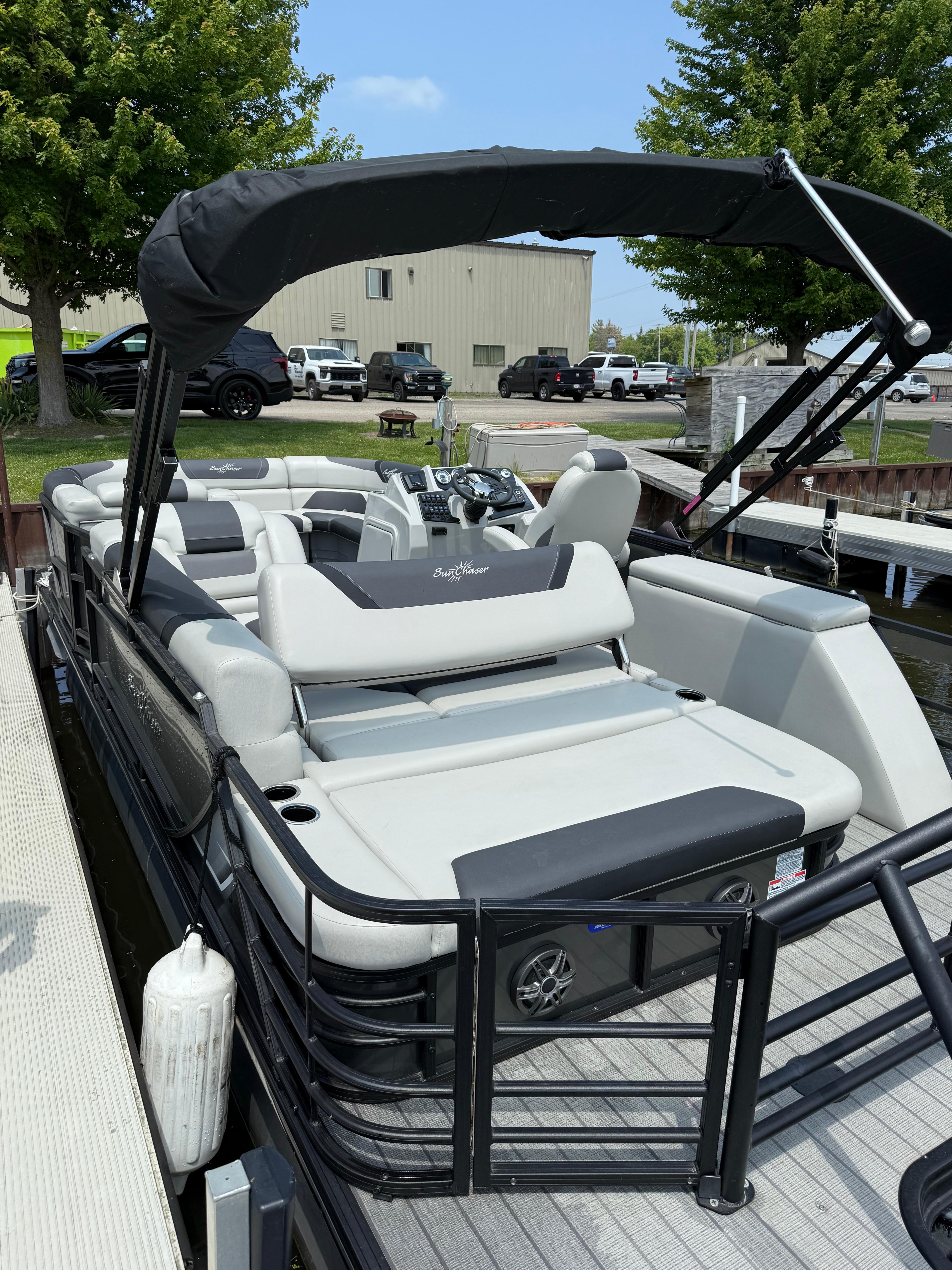 2022 SunChaser Geneva Sport