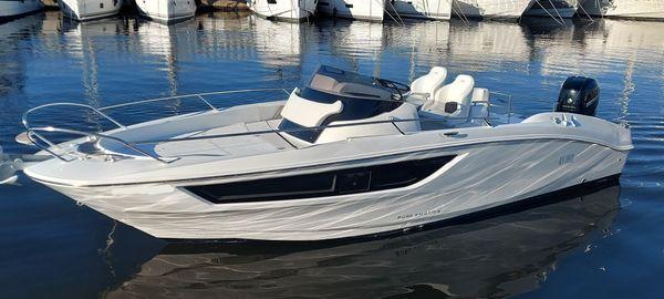 2023 Sessa Marine Key Largo 27 Outboard Line