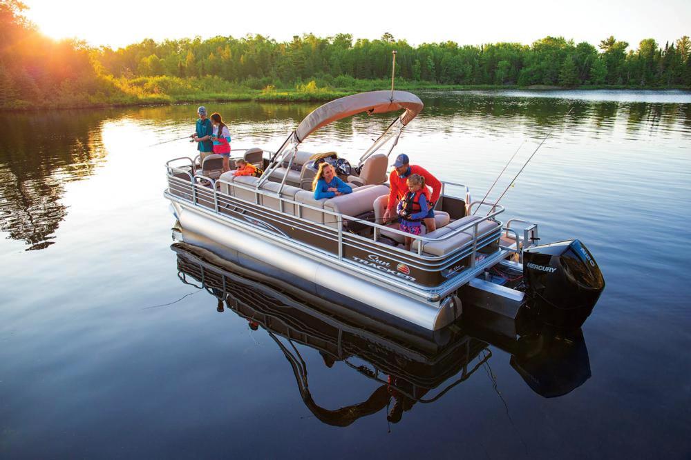 Sun Tracker Boat image