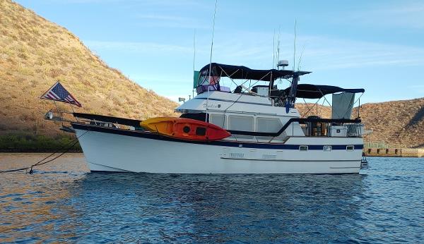 1982 Ocean Alexander Trawler