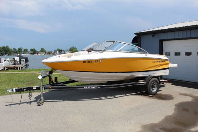 2016 Regal 1900 ES Bowrider