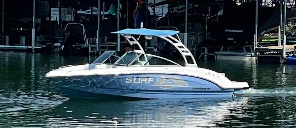 2022 Chaparral 23 Surf