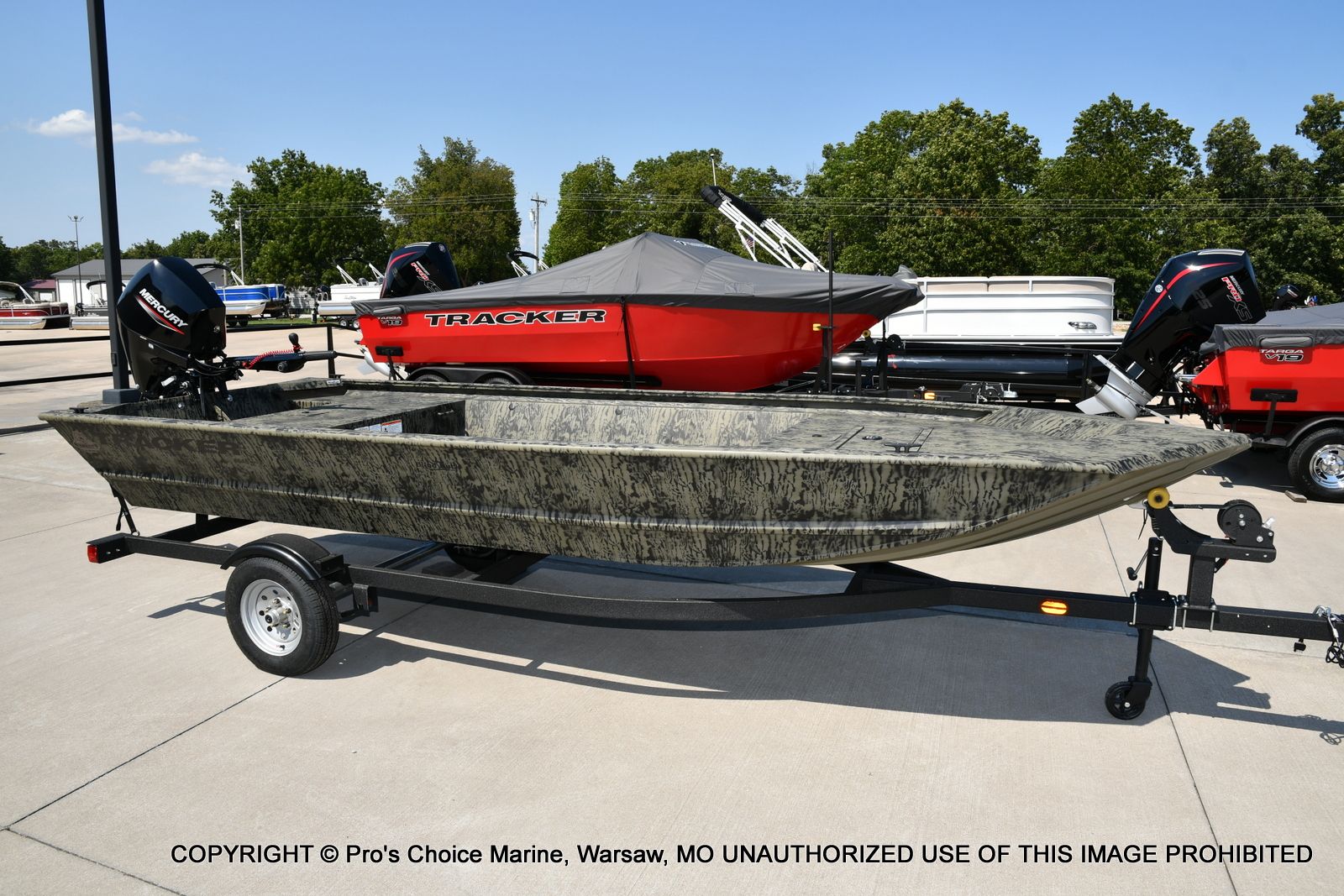 2026 Tracker Grizzly 1648 Utility Jon w/25HP Mercury Tiller