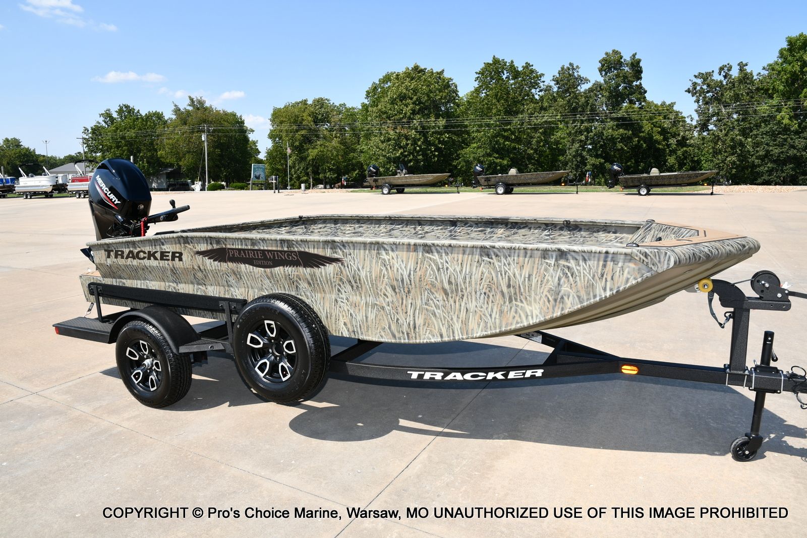 2026 Tracker Grizzly 1650 T Prairie Wings Edition w/40HP Mercury Tiller