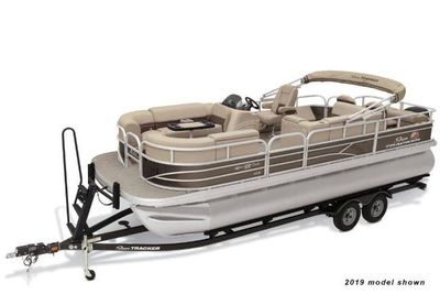 Sun Tracker SportFish 22 XP3 Boat