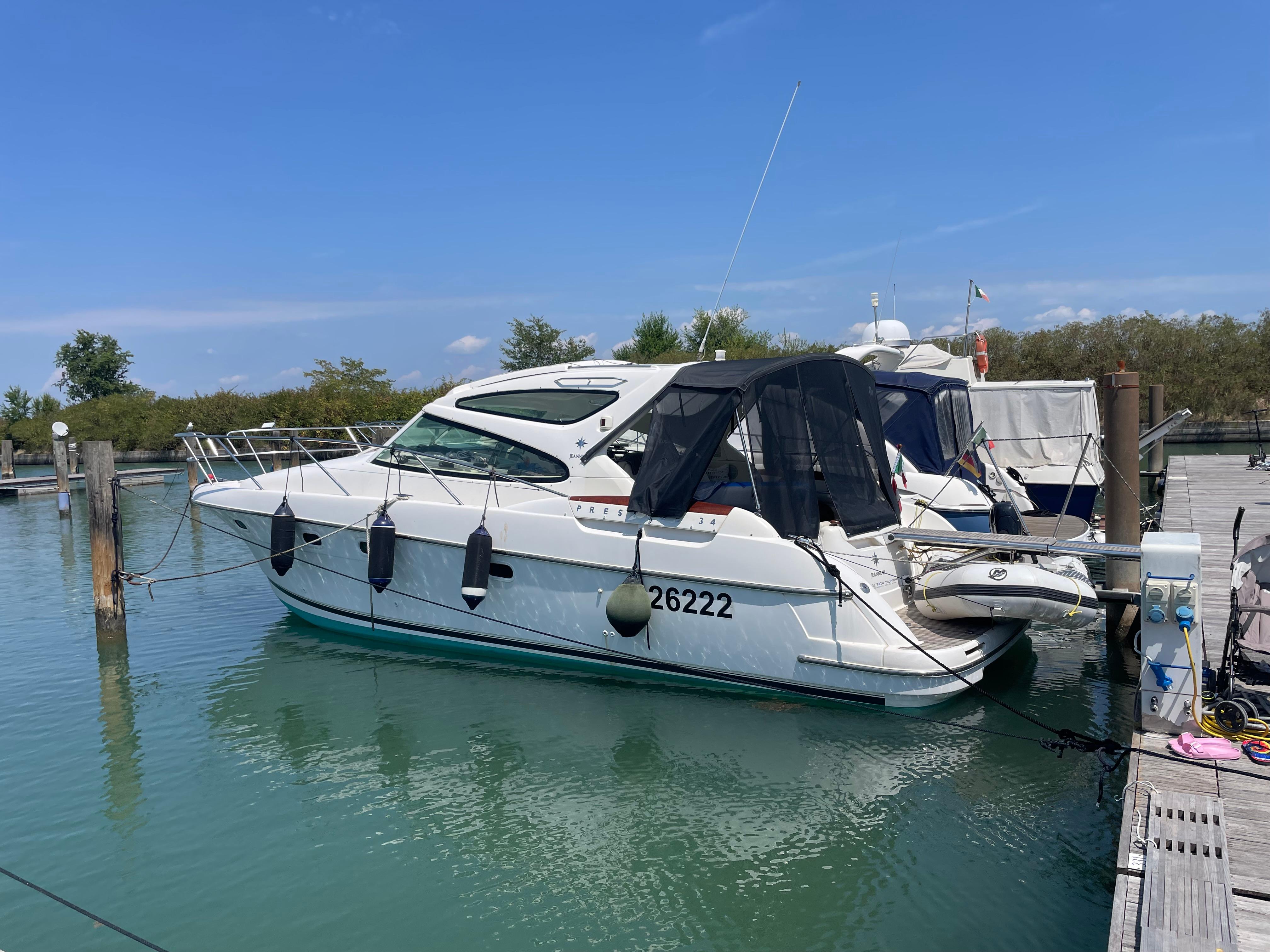 2006 Jeanneau Prestige 34 Hard Top