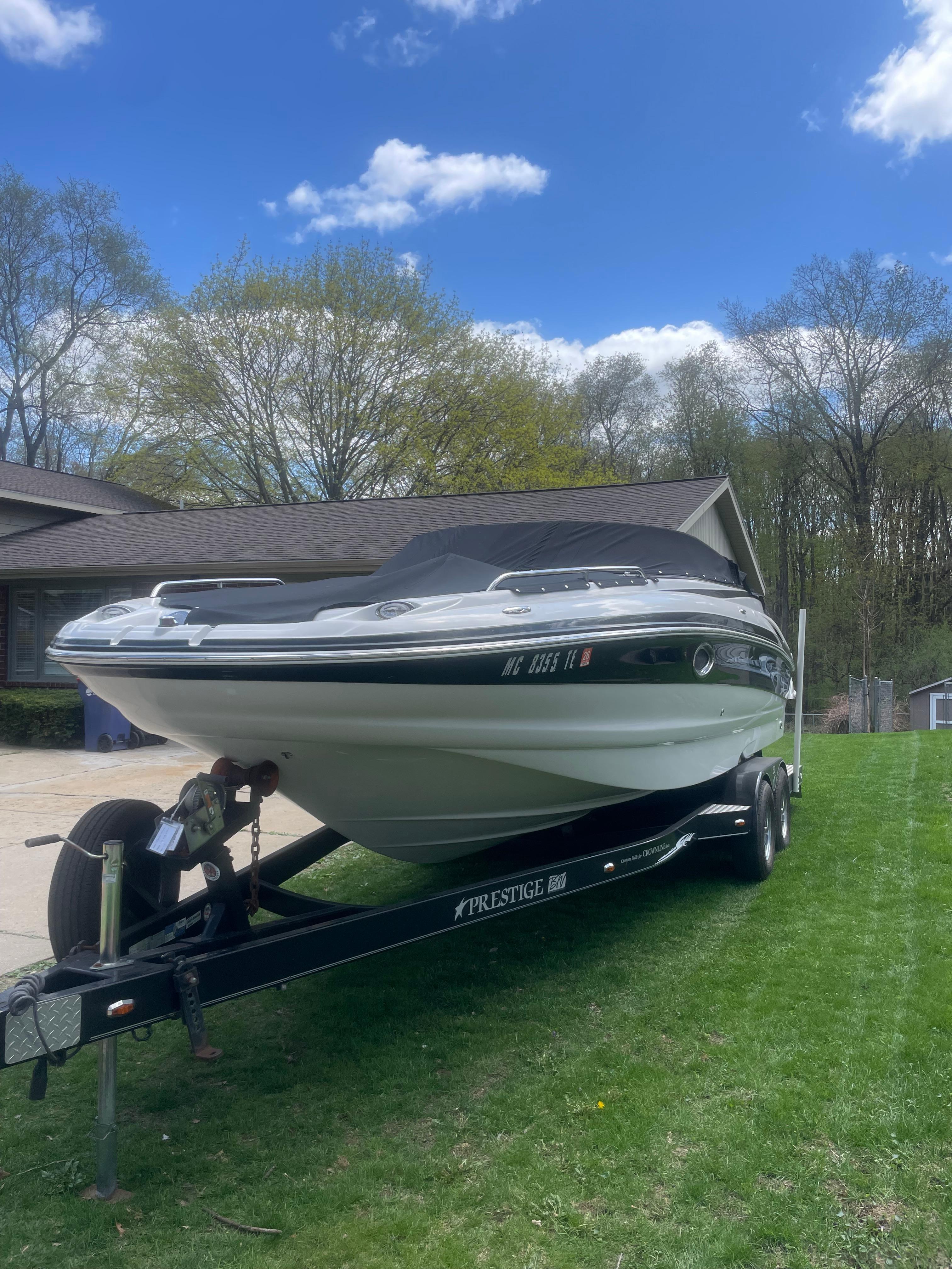 2008 Crownline 252 EX