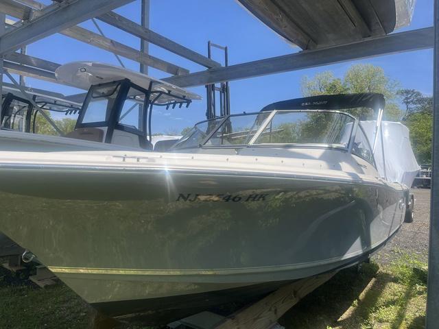 2017 Sea Hunt Escape 211 LE