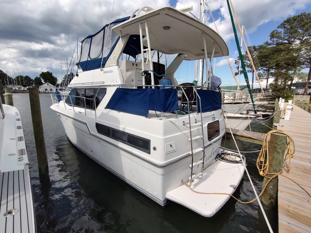 1992 Carver 36 Aft Cabin Motoryacht