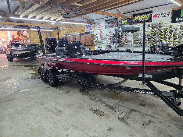 2024 Falcon Boats F21 Predator