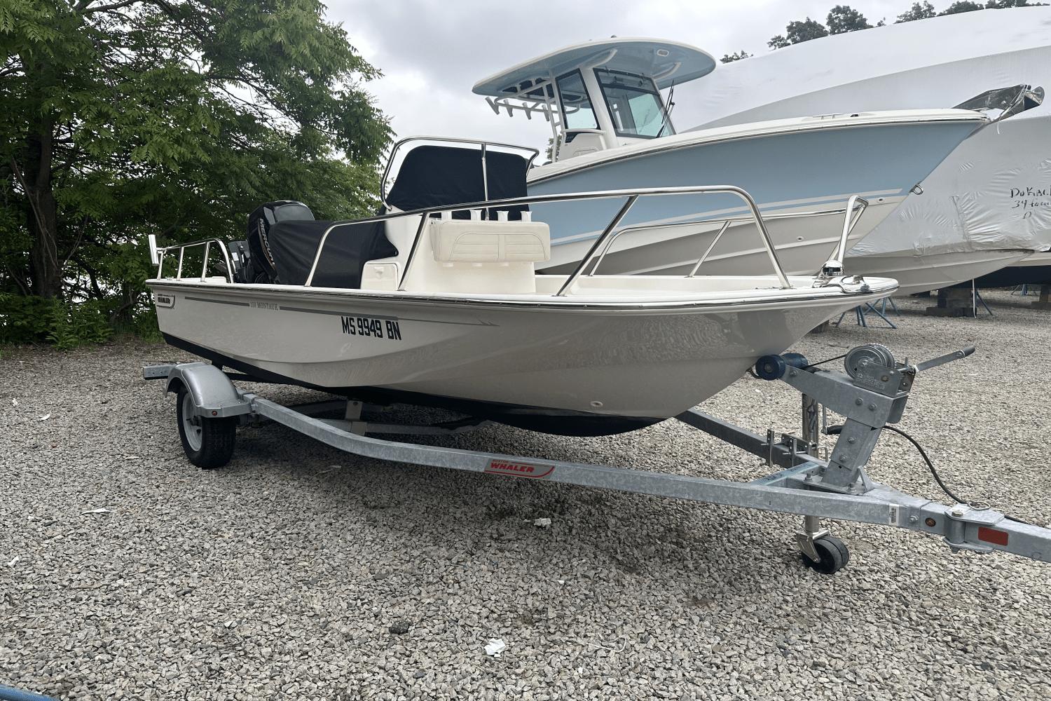 2021 Boston Whaler 150 Montauk