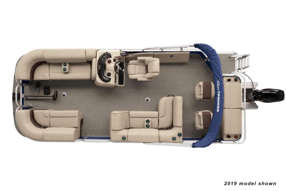Sun Tracker Boat image
