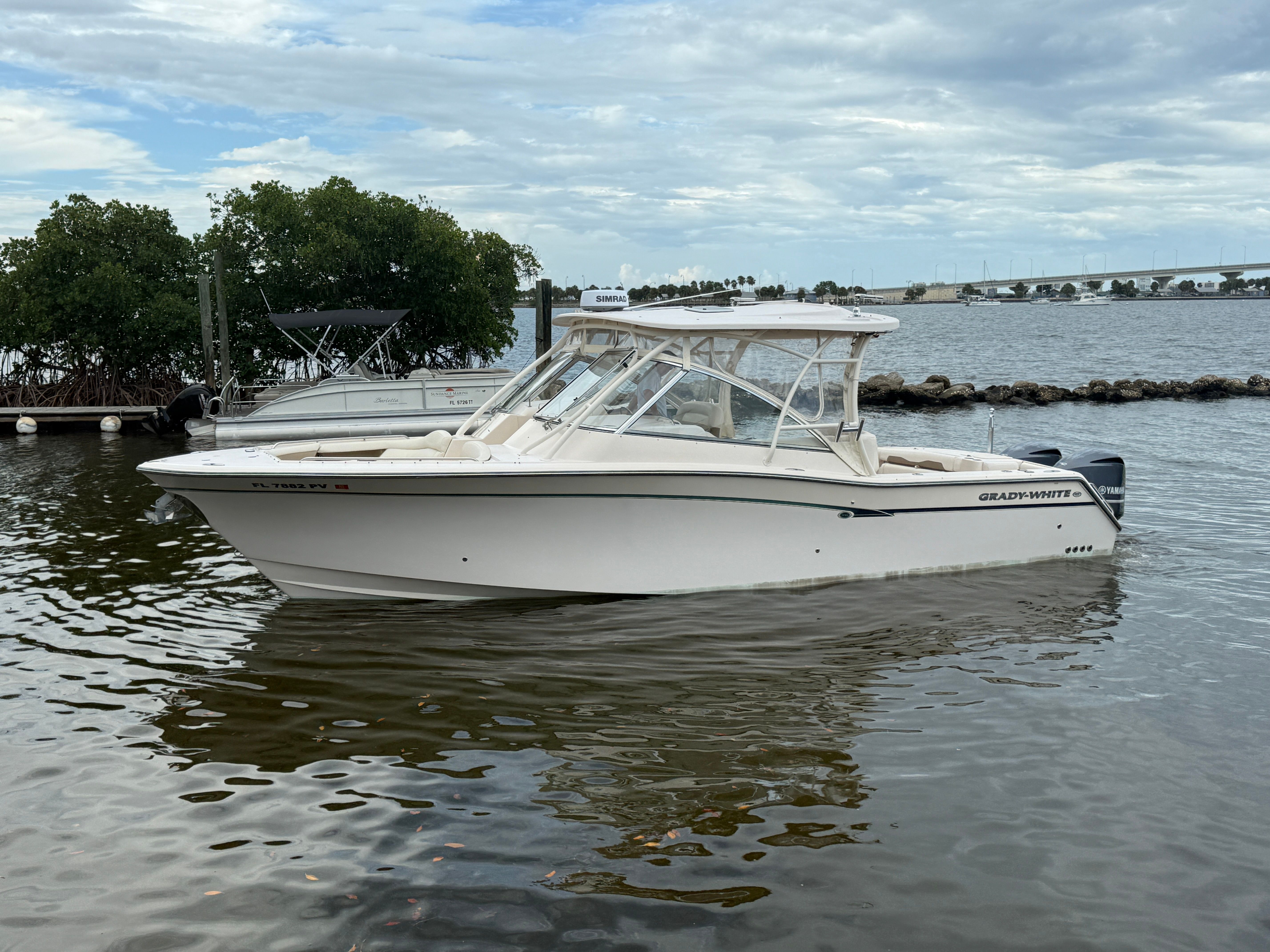 2013 Grady-White Freedom 335