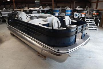 2025 Lowe SF 214