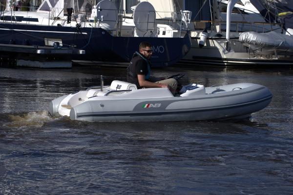 2023 AB Inflatables 350 XP