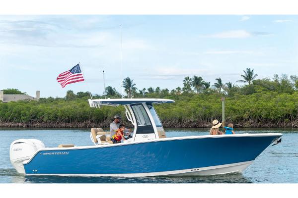 Sportsman Open 252 Center Console Manufacturer Provided Image